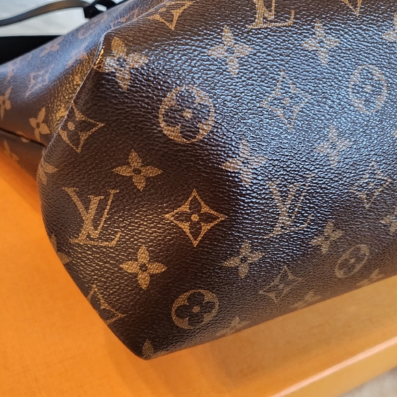 ❤️SALE❤️Gorgeous Authentic Louis Vuitton Flower Zippered Tote MM EUC - Picture 8 of 17